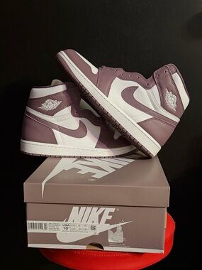 Nike Women's High-Top Sneakers — Mauve and White